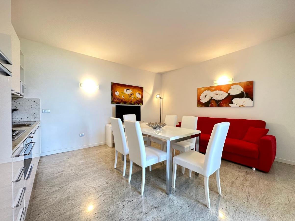 Frontemar Residenze Sul Mare - Carraro Immobiliare Jesolo - Family Apartments Exterior photo
