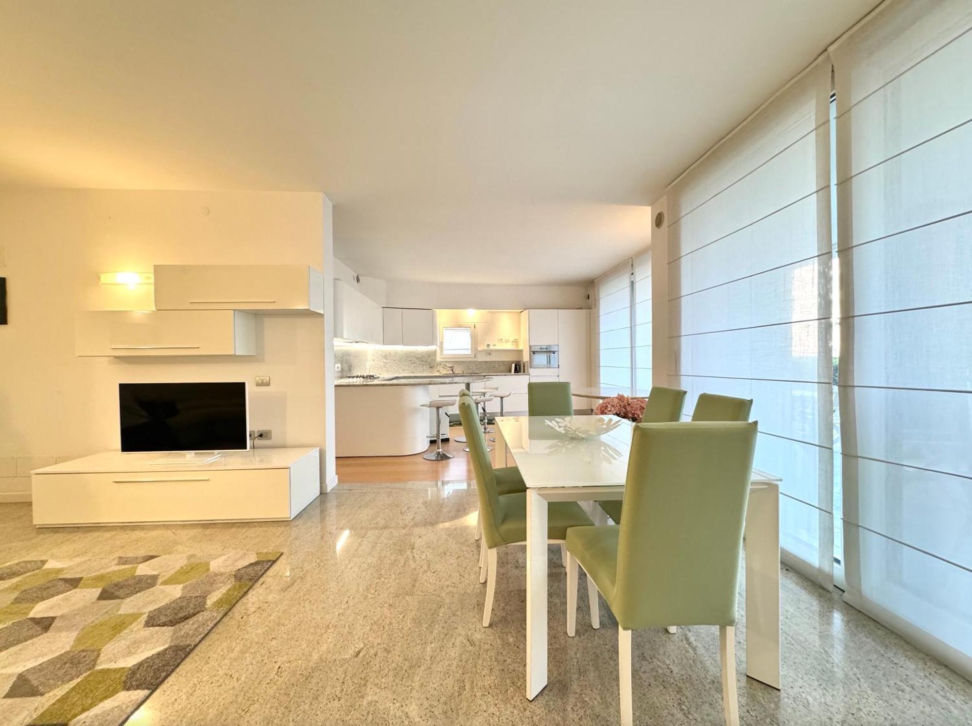 Frontemar Residenze Sul Mare - Carraro Immobiliare Jesolo - Family Apartments Exterior photo